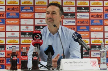 Bundesliqa klubunda yeni baş məşqçi 