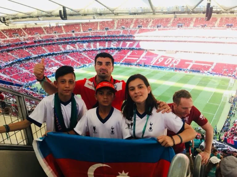 “Sabah"ın üzvləri Madriddən kubokla qayıtdı 