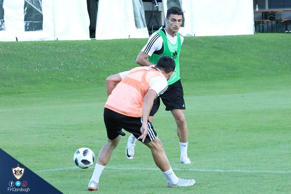 "Qarabağ"ın yeni transferi məşqlərə başladı - FOTOLAR 