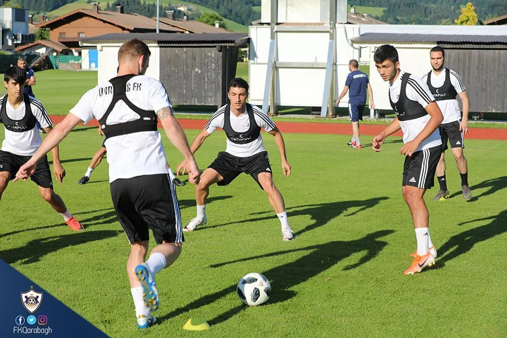 "Qarabağ"ın yeni transferi məşqlərə başladı - FOTOLAR 