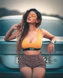 Məşhur model: "Salahın mesajlarına görə ölkəmə gedə bilmirəm" - FOTOLAR 
