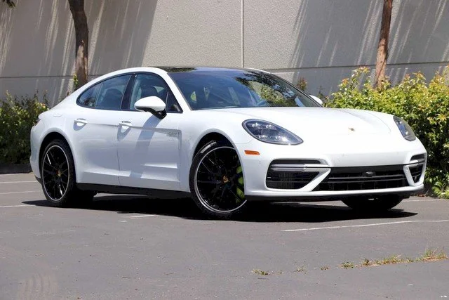 Azərbaycanlı futbolçuların bahalı maşınları: "Chevrolet", "Porsche" ... - FOTOLAR 