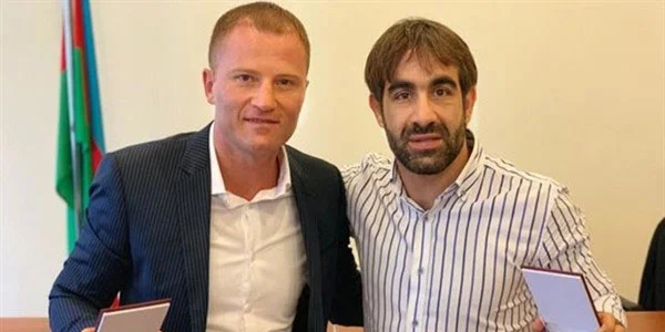 İlham Əliyev idmançıları təltif etdi 