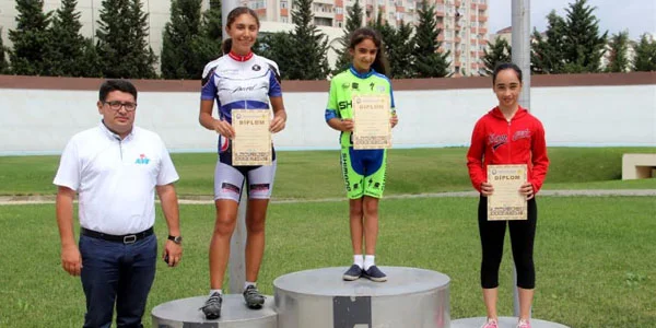 Trek üzrə ölkə çempionları müəyyənləşib - FOTOLAR 