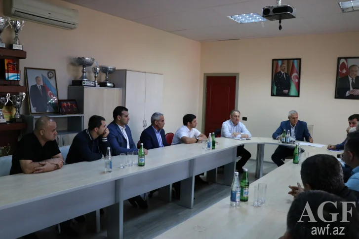 Millimizin türk məşqçisi istefaya göndərildi, rusiyalı gətirildi - FOTOLAR 