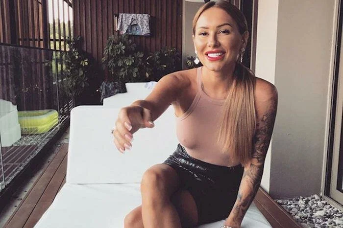 Qalmaqallı gözəl klub prezidenti oldu - FOTOLAR 