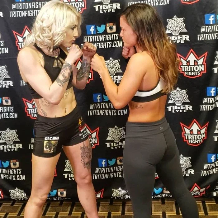18+ film ulduzu MMA döyüşçüsü oldu, ilk döyüşdə döyüldü - FOTOLAR 