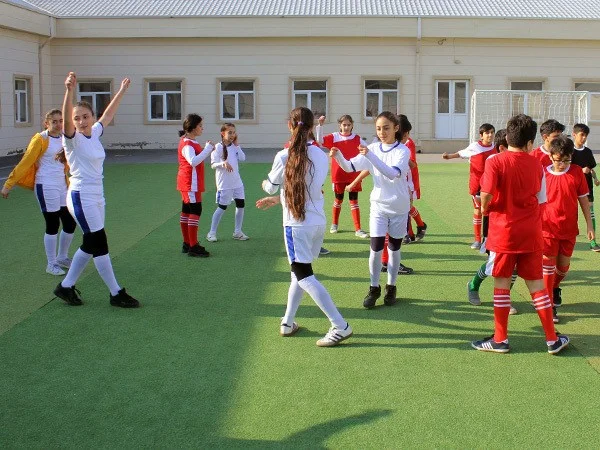 Təhsillə idmanı birləşdirən körpü: Bölgələrdə uşaq futbolu necə inkişaf etdirilir? - ARAŞDIRMA 