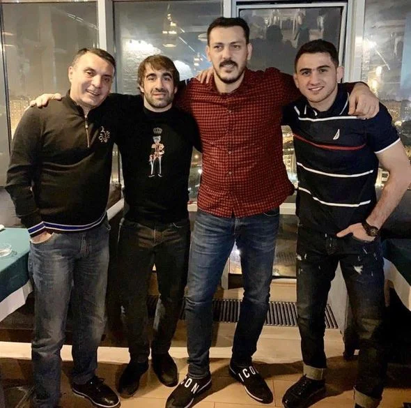 Azərbaycanın ilk karate çempionu: "Bir oğlan deyə bilməz ki..." - FOTOLAR 