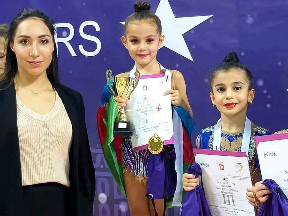Bakı məktəbliləri erməni idmançılara qalib gəldi - FOTOLAR 