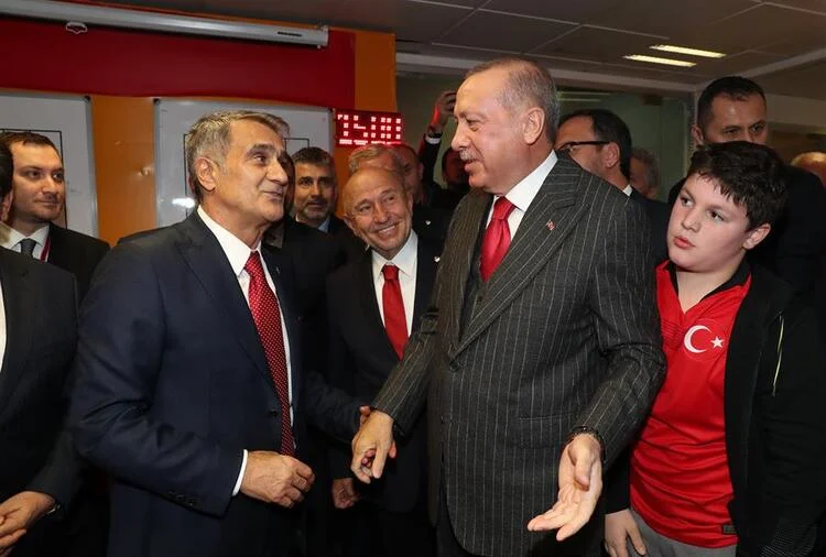 Ərdoğan paltardəyişmə otağında - FOTO/VİDEO 