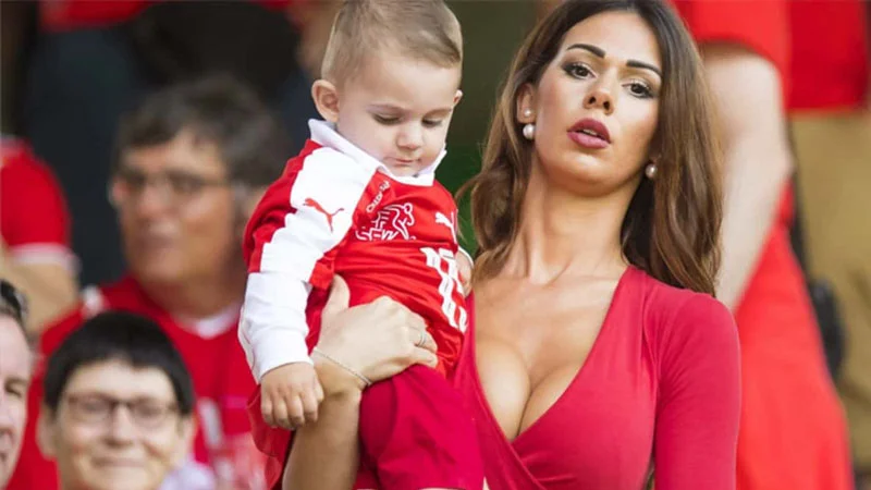 Futbolçunun keçmiş arvadından şok açıqlama: "Ronaldodan təklif gəlsə..." - FOTOLAR 