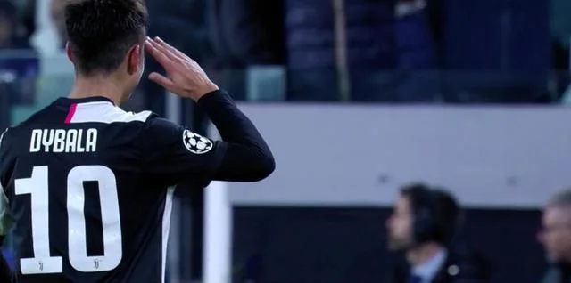 Dibala türk futbolçuya verdiyi hərbi salamdan danışdı - FOTO 
