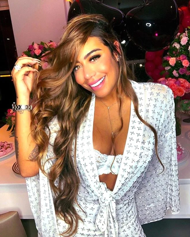 Neymarın bacısı "Instagram"ı "partaldır" - FOTOLAR 