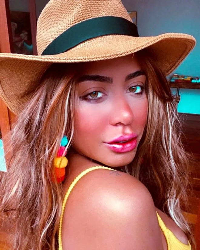 Neymarın bacısı "Instagram"ı "partaldır" - FOTOLAR 