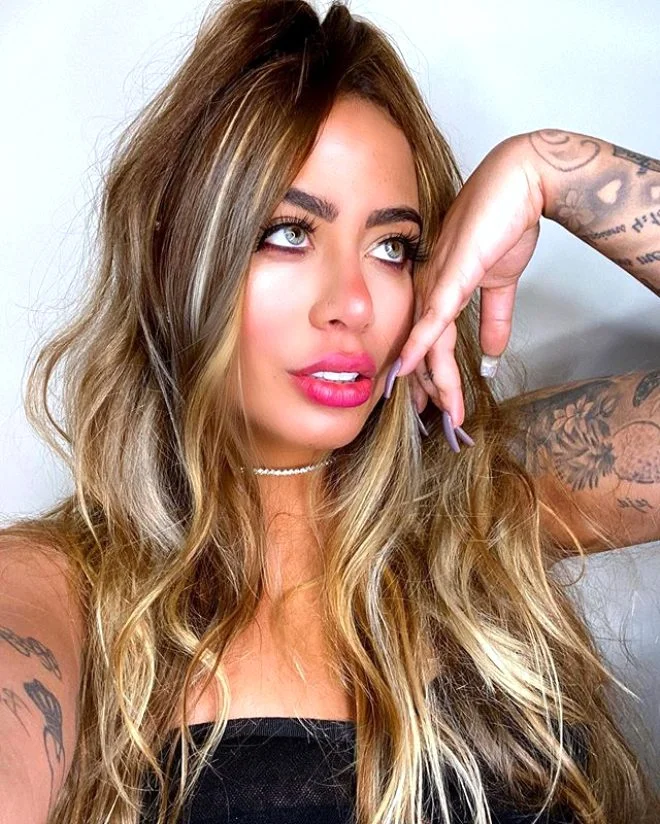 Neymarın bacısı "Instagram"ı "partaldır" - FOTOLAR 