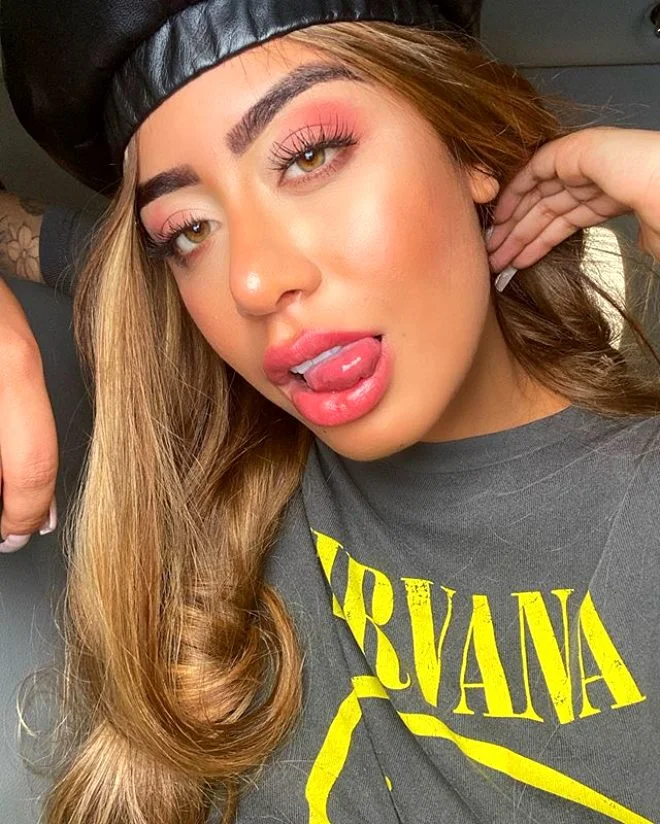 Neymarın bacısı "Instagram"ı "partaldır" - FOTOLAR 