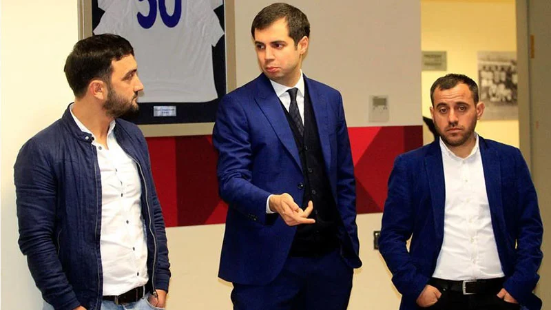 "Sumqayıt"ın menecer-prezidentini başqa menecer döyüb 