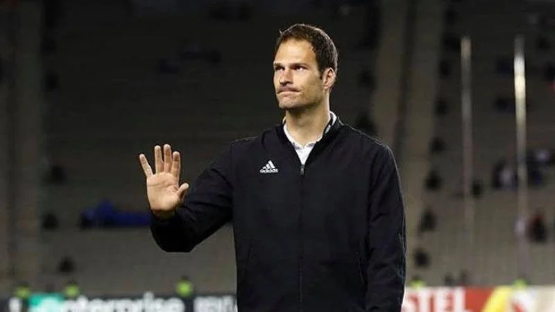 "Qarabağ"dan ayrılan qapıçı yenidən İngiltərə Premyer Liqasında - FOTO 