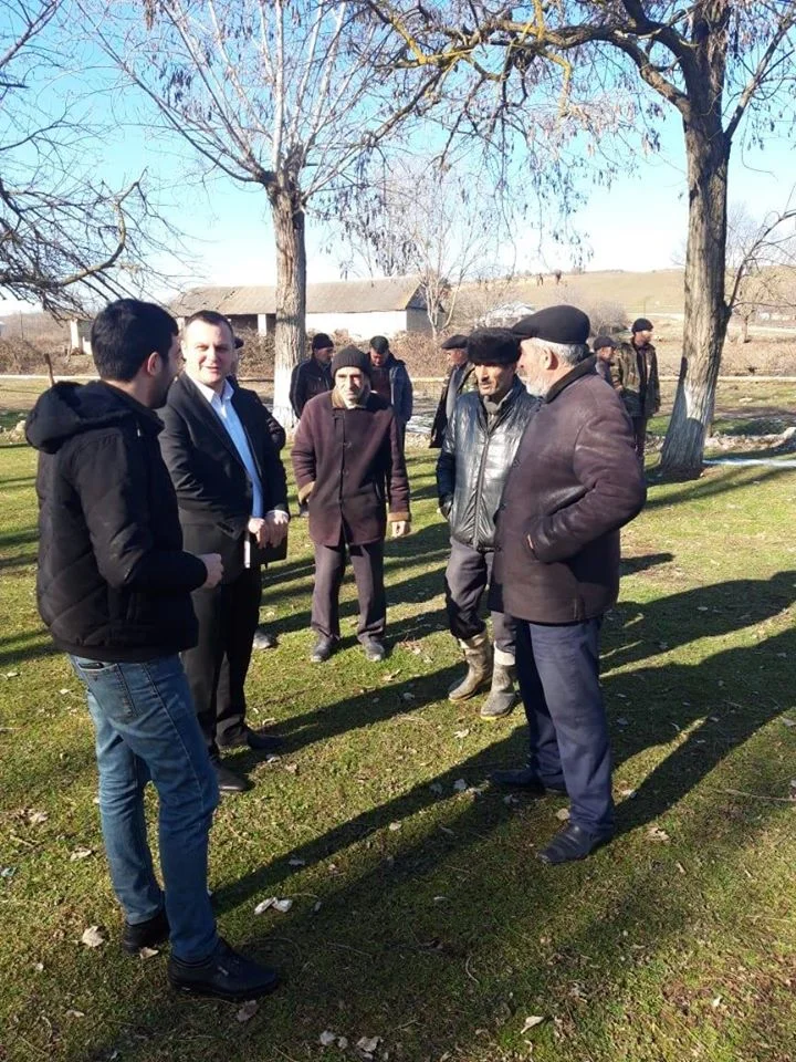 Tanınmış jurnalist İlkin Xəlilov seçicilərlə görüşlərə start verdi - FOTOLAR 