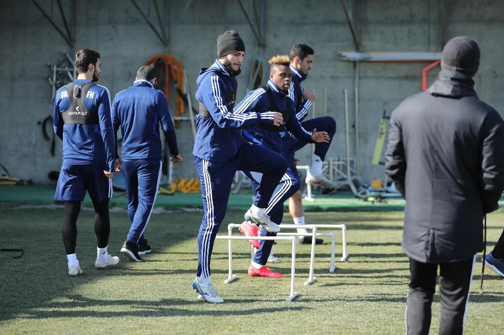 "Qarabağ" "Sumqayıt" üçün başladı - FOTOLAR 