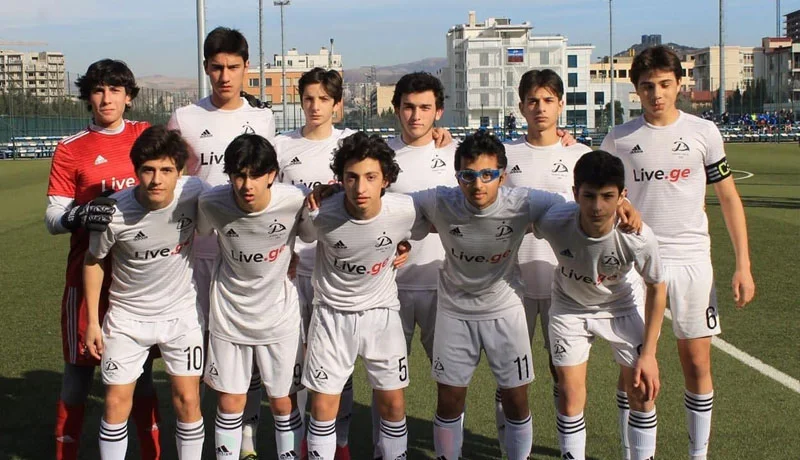 "Qarabağ"ın hücumçusu məşhur klubla müqavilə bağladı 