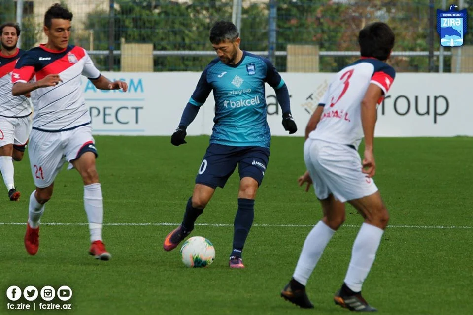 Elvin Məmmədov: "Diviziona getməkdənsə, futbolu ataram" (MÜSAHİBƏ) 