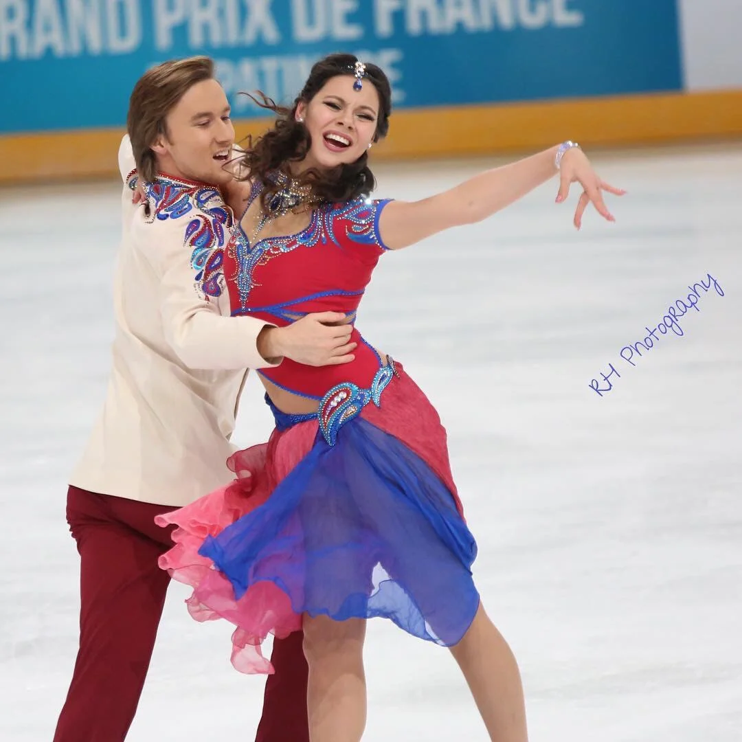 Olimpiya çempionu yeni doğulmuş körpəsindən yazdı - FOTOLAR 