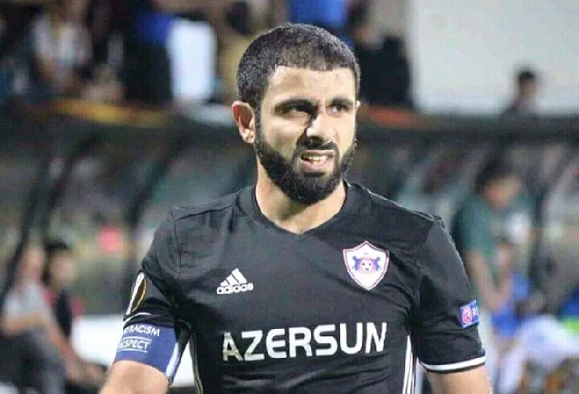 PSJ "Yuventus"un futbolçusunu transfer edir 