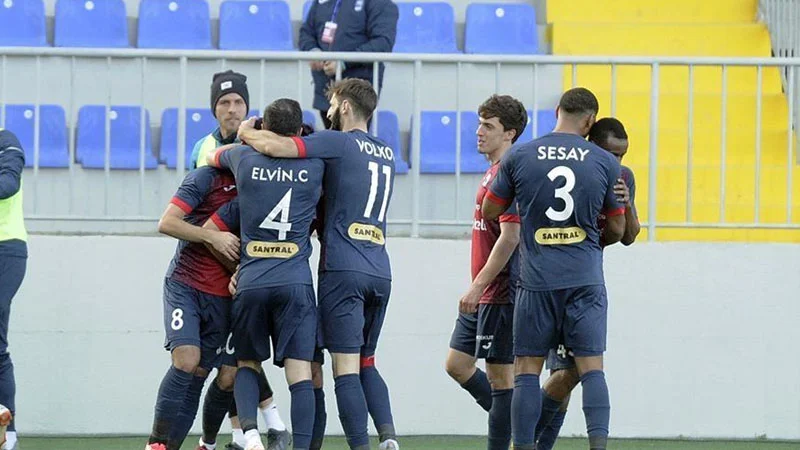 "Zirə"nin "top-10"u 
