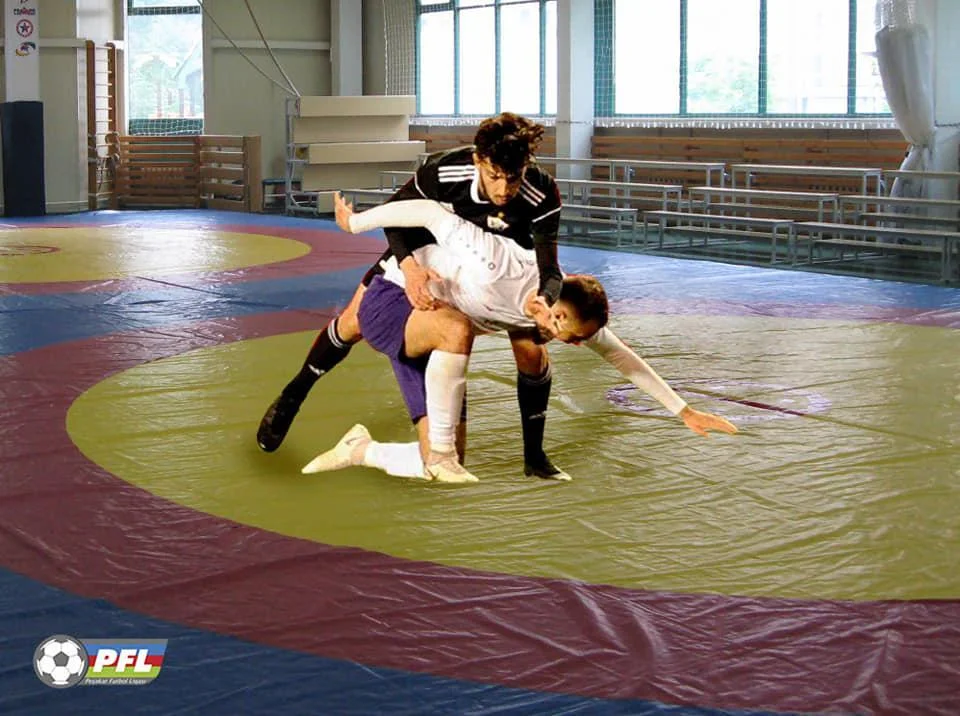 PFL-dən gülüş günü ilə bağlı maraqlı FOTOLAR 