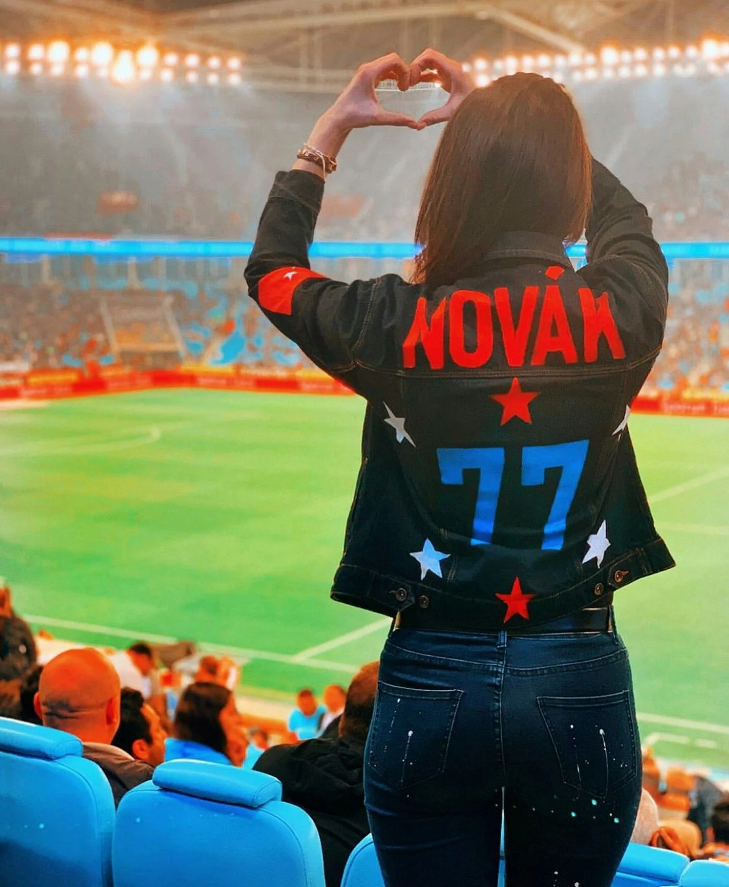 Futbolçu sevgilisinin FOTOsu "Instagram"ı partlatdı 