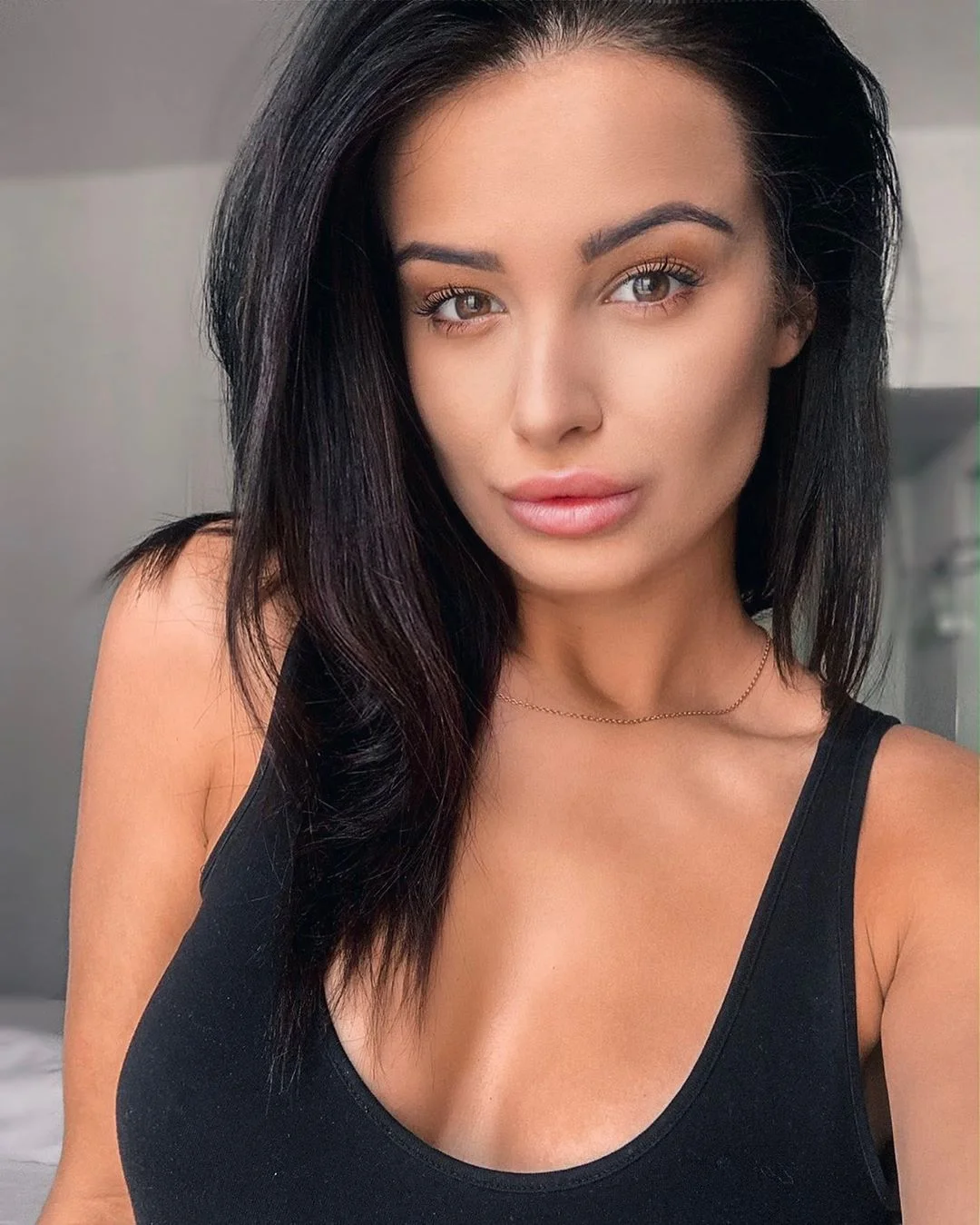 Futbolçu sevgilisinin FOTOsu "Instagram"ı partlatdı 