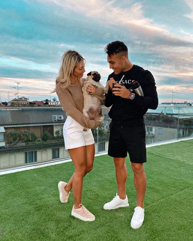 Ulduz futbolçunun sevgilisi "Instagram"ı "partladır" - FOTOLAR 