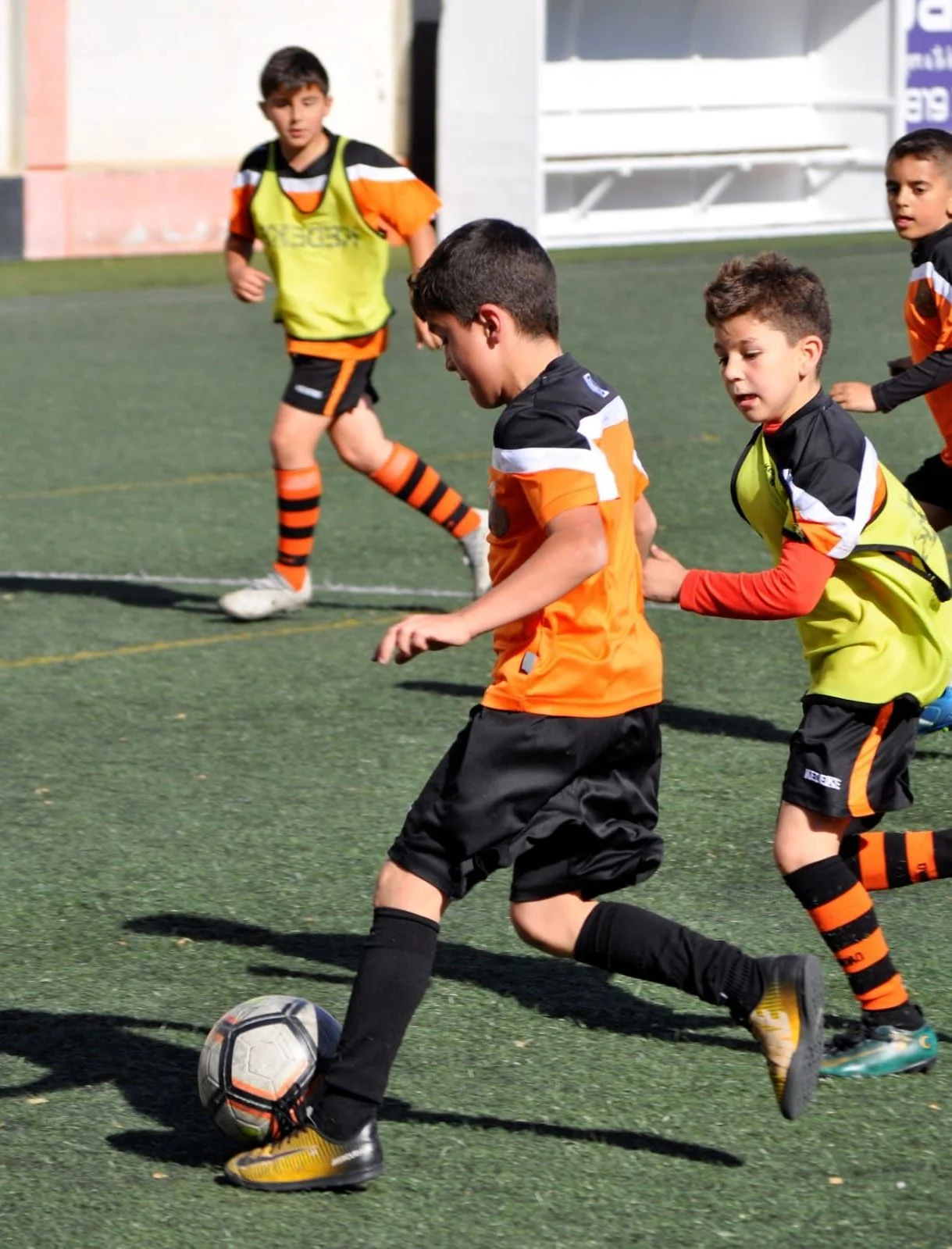 "Barselona"dan azərbaycanlı futbolçuya 6 illik müqavilə təklifi gəldi 