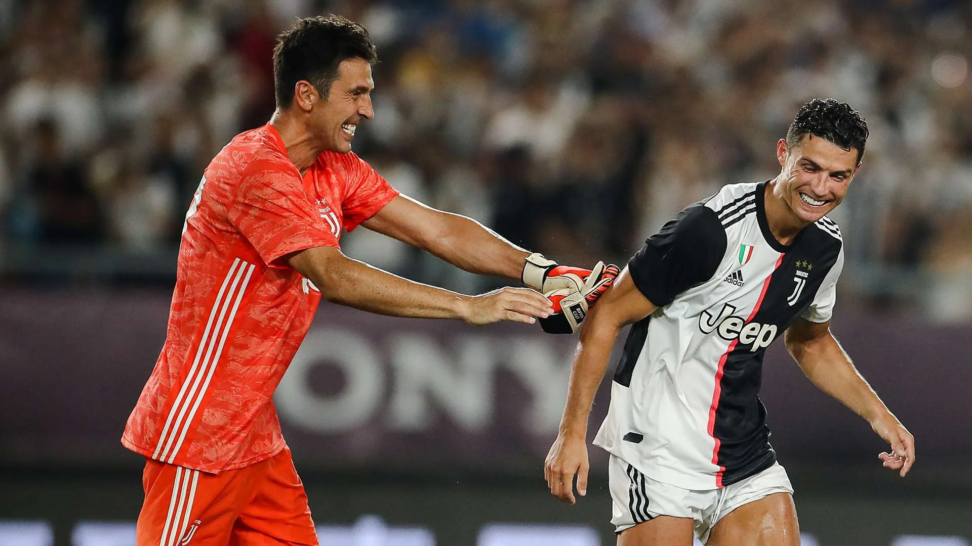 Ronaldu, Buffon... - "Yuventus"un onillik heyətində kimlər var? (FOTO) 