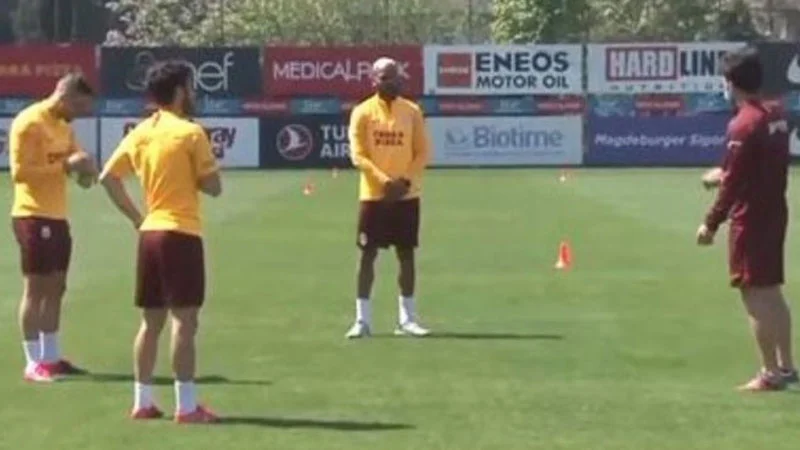 "Qalatasaray" məşqləri bərpa etdi - FOTOLAR 