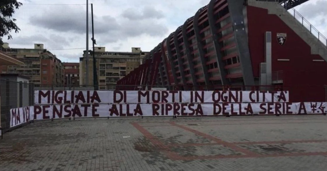"Minlərlə ölü var, siz isə..." - Azarkeşlər mövsümün bərpasına qarşı çıxdılar - FOTO 