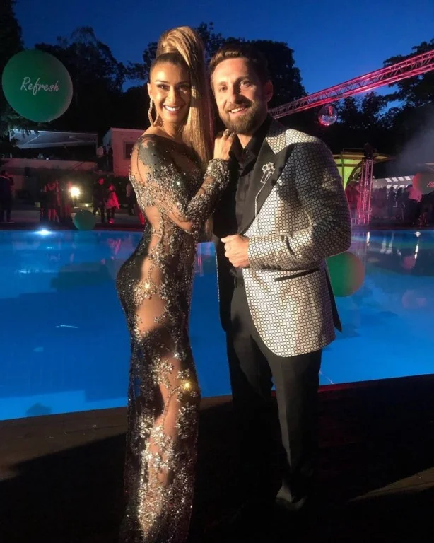 Sabiq "Playboy" modeli Rumıniya klubunu aldı - FOTO 