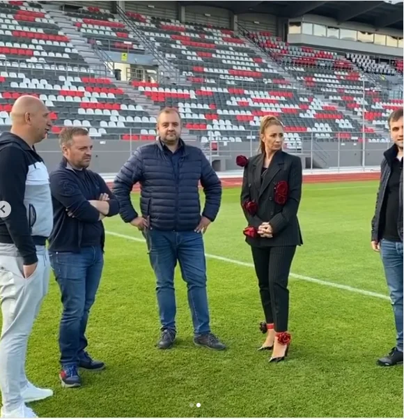 "Playboy" modeli futbol klubunu aldı, qızı ən gənc prezident oldu - FOTOLAR 