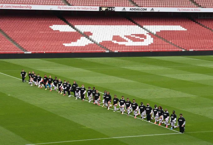"Arsenal"ın futbolçuları qara geyinib diz üstə çökdülər - FOTO 