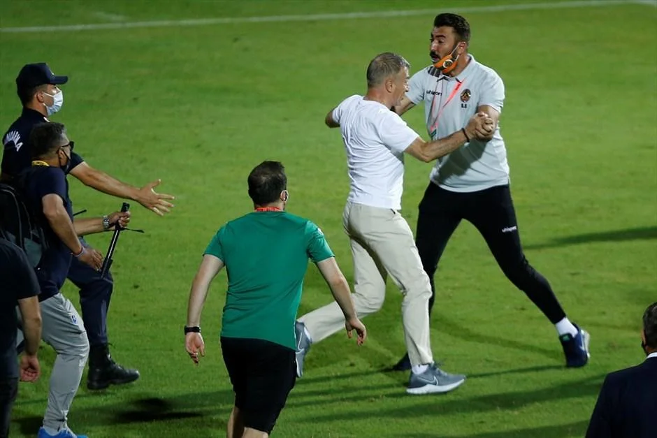 Türkiyə futbolunda aşırı biabırçılıq - FOTOLAR+VİDEO 