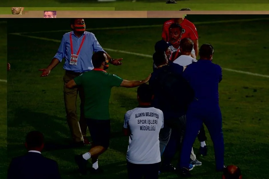 Türkiyə futbolunda aşırı biabırçılıq - FOTOLAR+VİDEO 