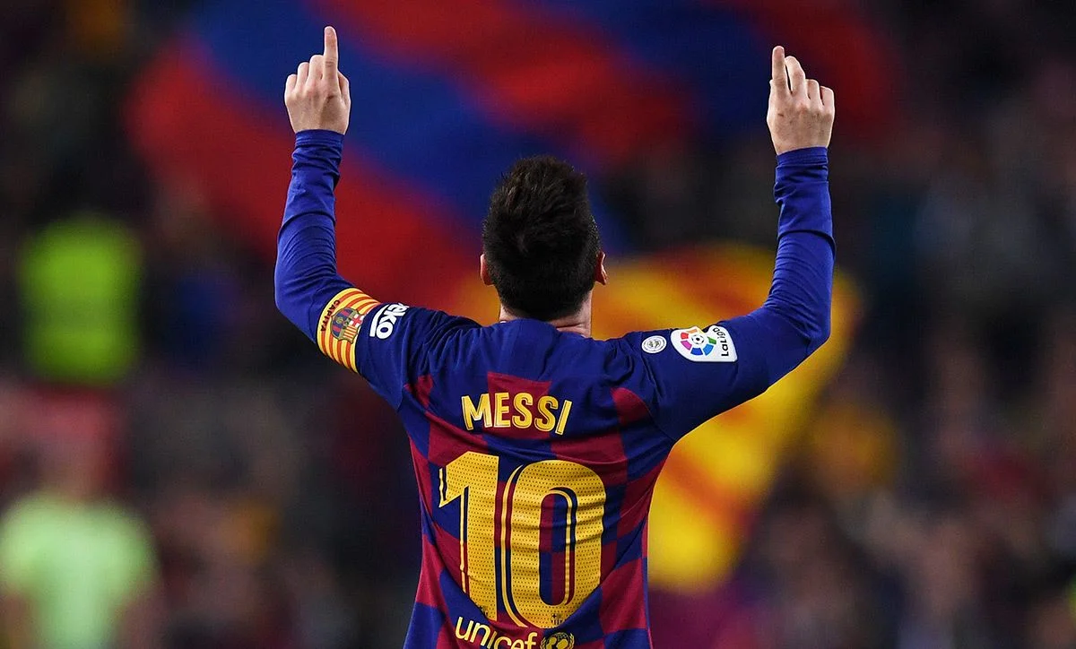 Messi niyə qol vurduqdan sonra barmaqları ilə göy üzünü işarət edir? - YAZI 