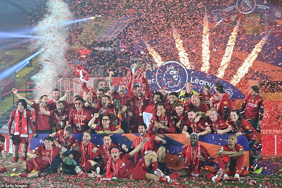 "Liverpul" Premyer Liqa kubokuna qovuşdu - FOTOLAR 