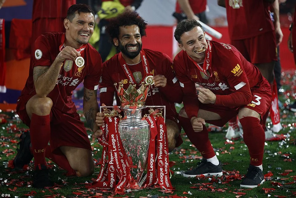 "Liverpul" Premyer Liqa kubokuna qovuşdu - FOTOLAR 