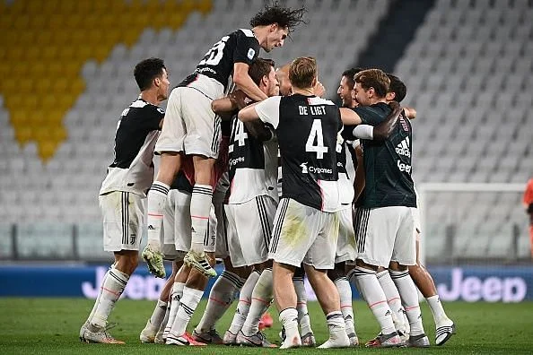 "Yuventus"dan növbəti rekord: Ardıcıl 9-cu çempionluq - FOTO 