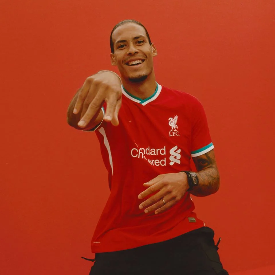 "Liverpul"un yeni forması - FOTOLAR 