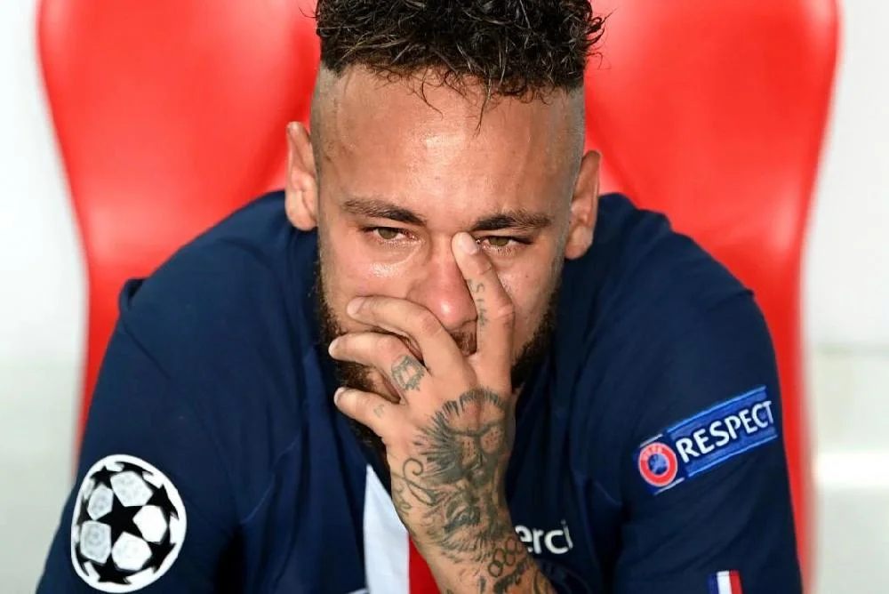 Neymar məğlubiyyətdən sonra göz yaşı tökdü - FOTO/VİDEO 