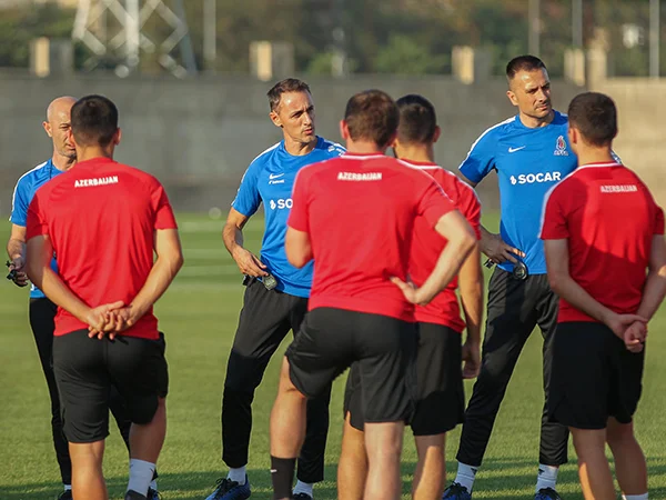 Millimiz Fransa önündə imtahana belə hazırlaşdı - FOTOLAR 